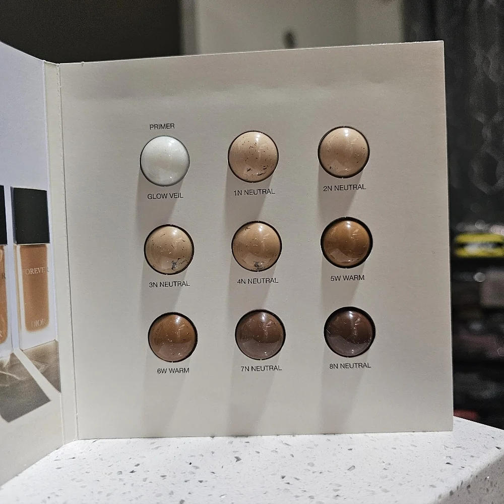 Giorgio Armani Hydrating Glow Foundation Set